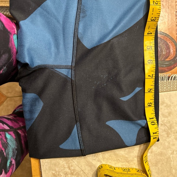 Lululemon Wunder Under Pants Size 4 - Picture 6 of 11